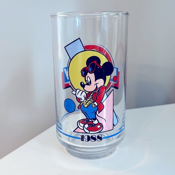 Disney Mickey Mouse 80s Retro Vintage drinking glass. 1988 - Picture 1 of 5
